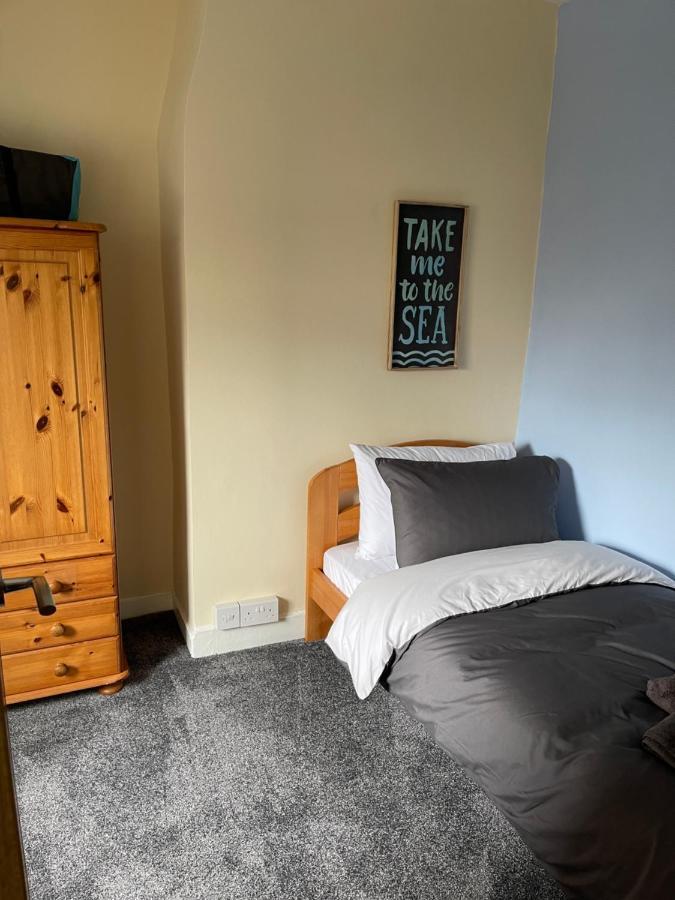 Harbour View Holiday Let - Entire 3 Bedroom Maisonette With Spectacular Harbour And Sea Front Views Sleeps 5 Bridlington Bagian luar foto