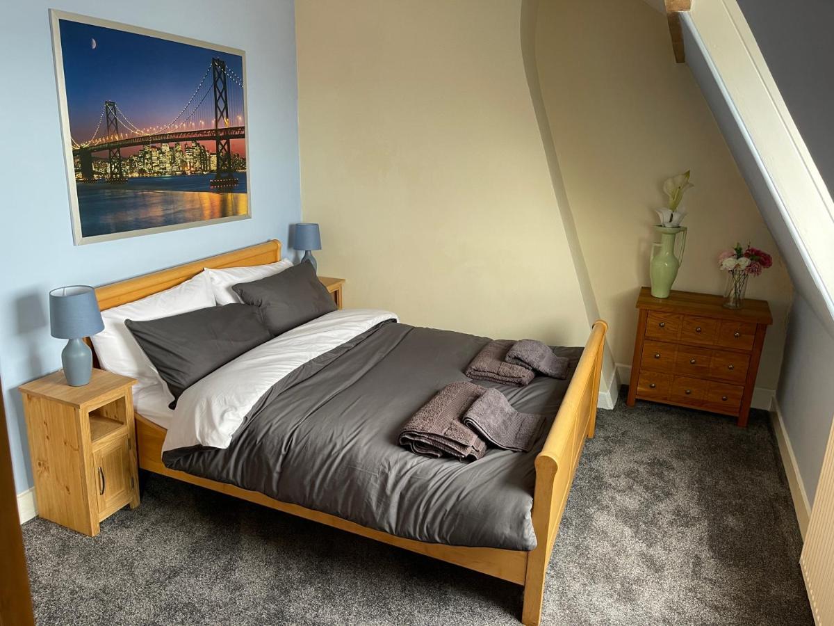 Harbour View Holiday Let - Entire 3 Bedroom Maisonette With Spectacular Harbour And Sea Front Views Sleeps 5 Bridlington Bagian luar foto