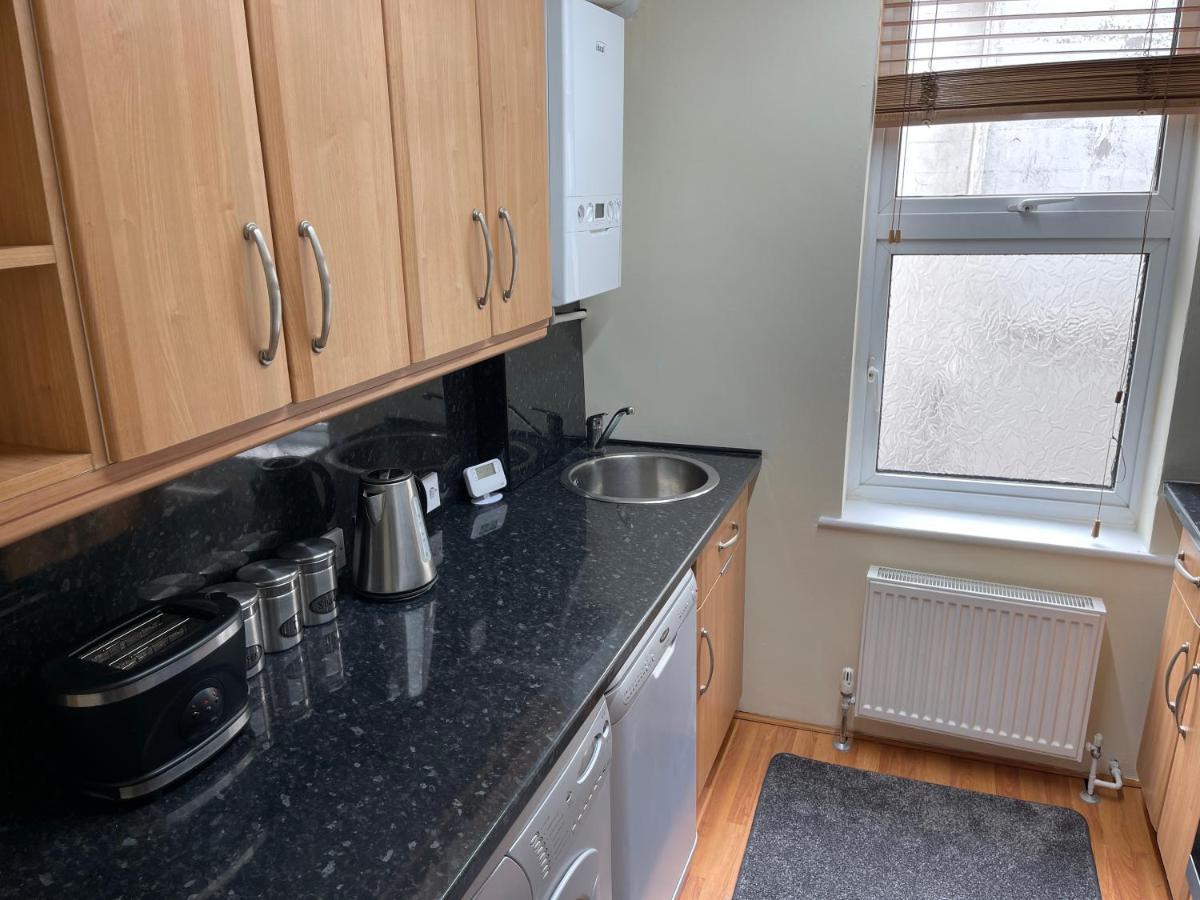 Harbour View Holiday Let - Entire 3 Bedroom Maisonette With Spectacular Harbour And Sea Front Views Sleeps 5 Bridlington Bagian luar foto